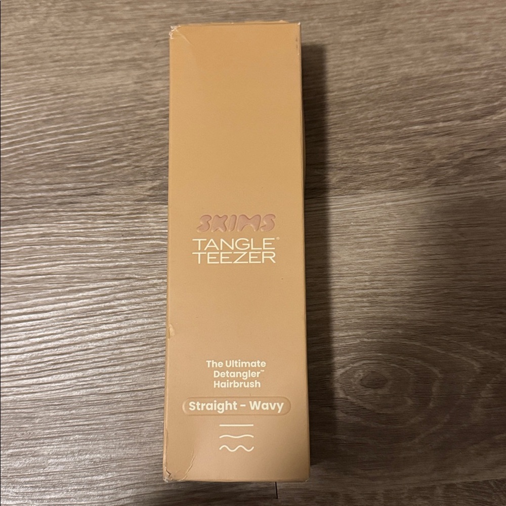 SKIMS Tangle Teezer Hairbrush - Clay